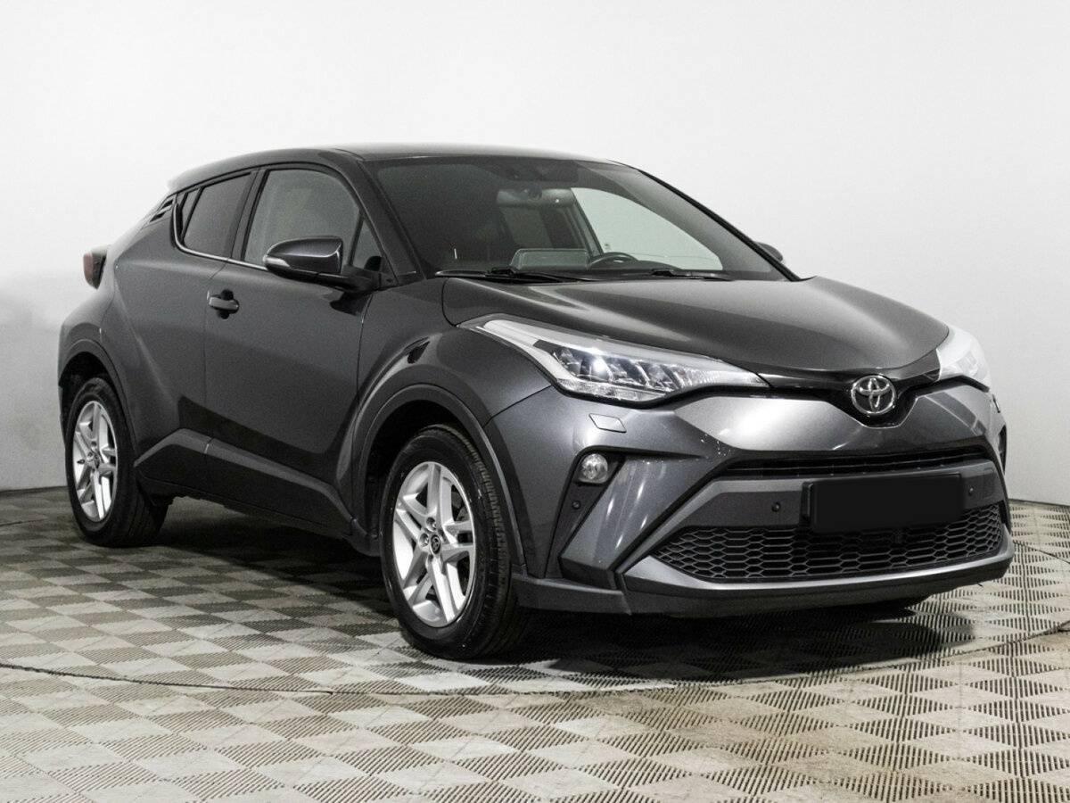 Toyota C-HR 2020 года с пробегом. Фото: #2