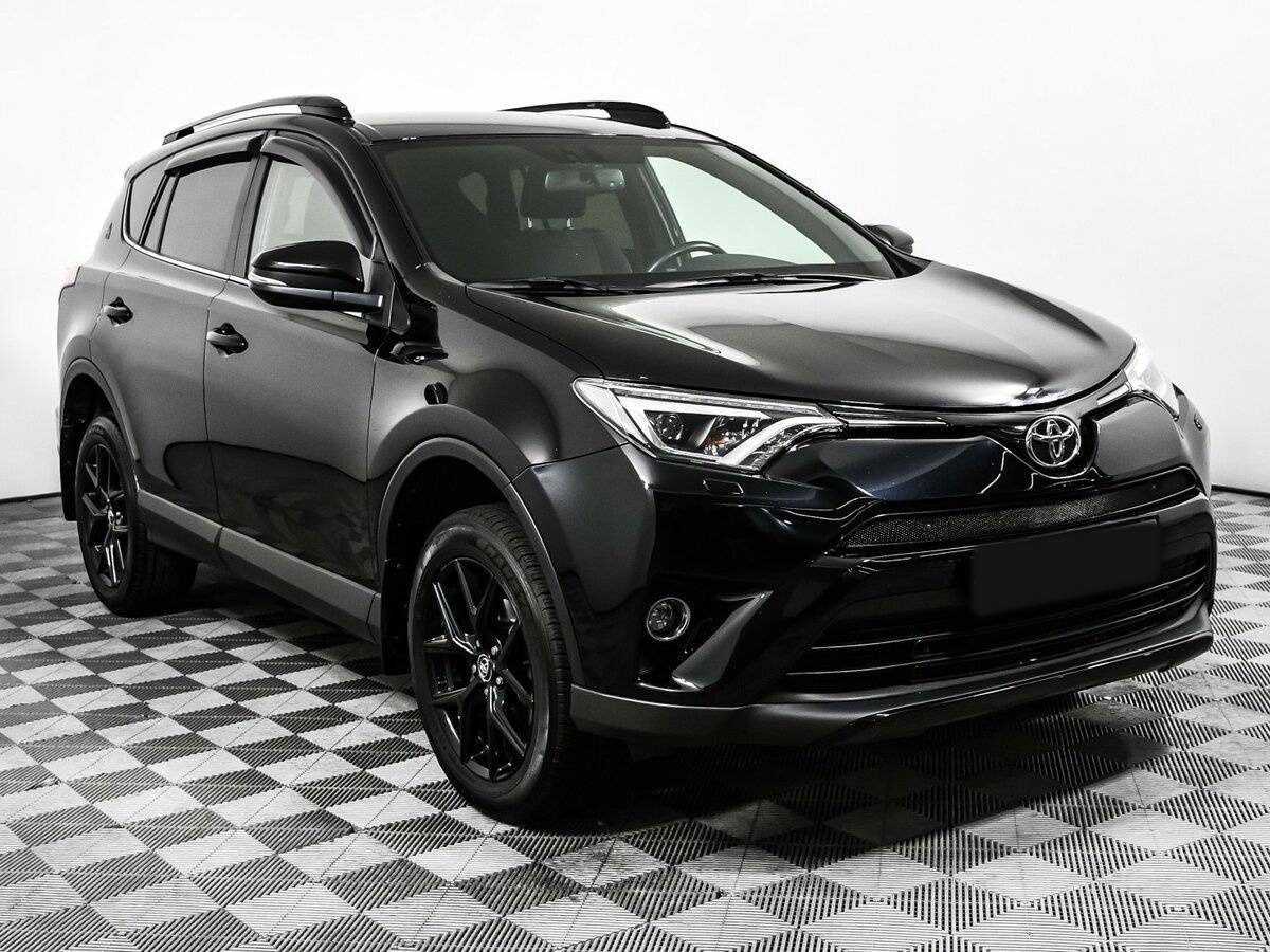 Toyota RAV4 2019 года с пробегом. Фото: #2