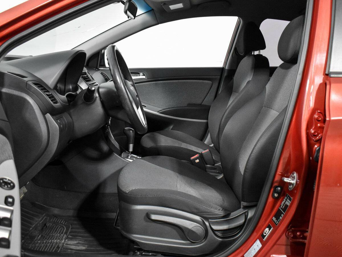 Hyundai Solaris 2012 года с пробегом. Фото: #9