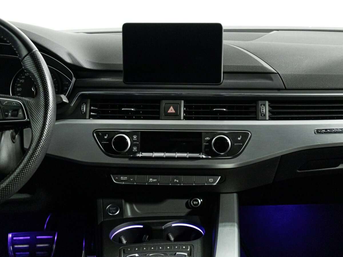 Audi A4 2019 года с пробегом. Фото: #13