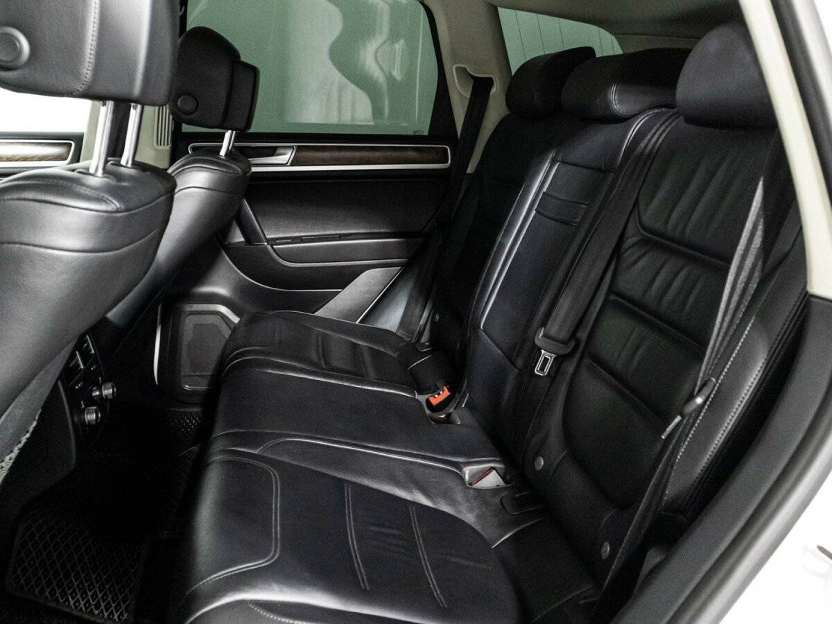 Volkswagen Touareg 2015 года с пробегом. Фото: #9
