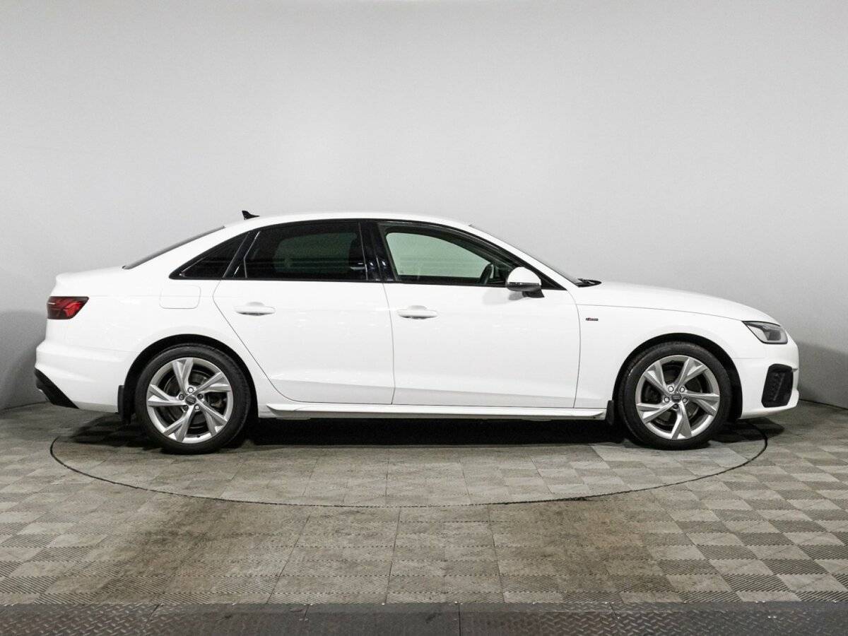 Audi A4 2020 года с пробегом. Фото: #3
