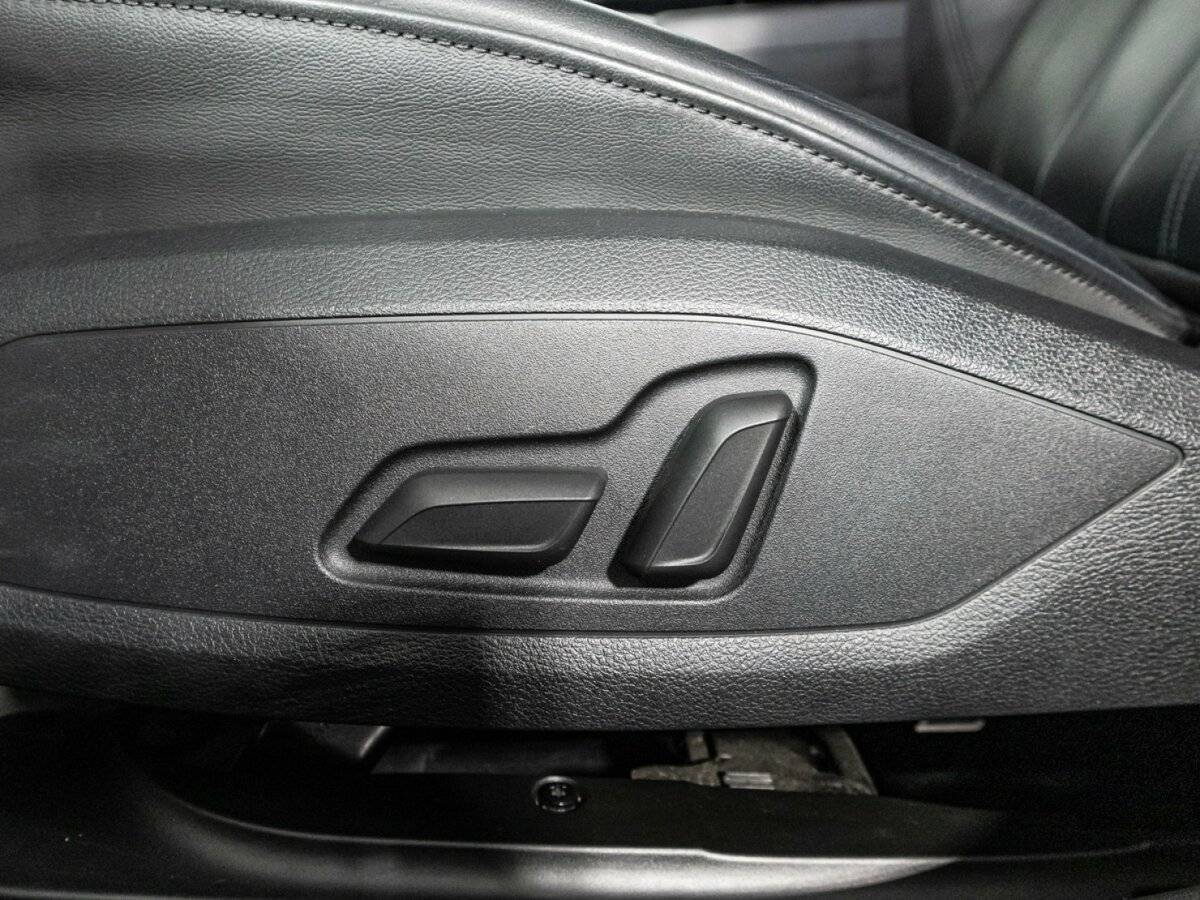 Audi A4 2020 года с пробегом. Фото: #16