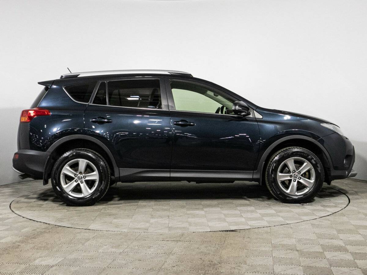 Б/У Тойота Рав4 2015 года. Фото: #3