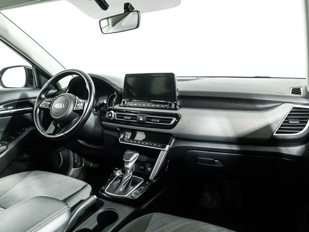 Б/У Киа Сельтос 2021 года. Фото: #8