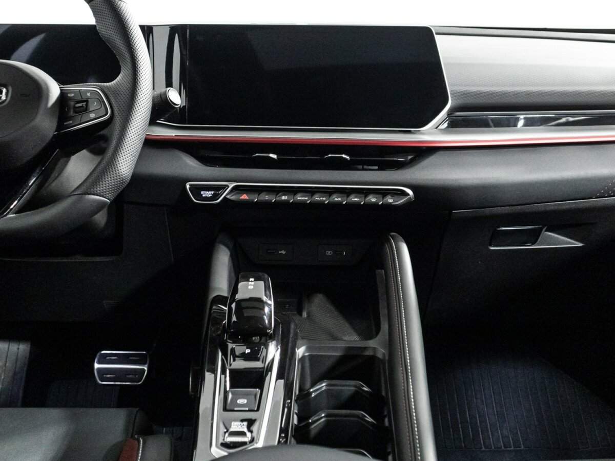 Б/У Джили Кулрэй 2023 года. Фото: #13