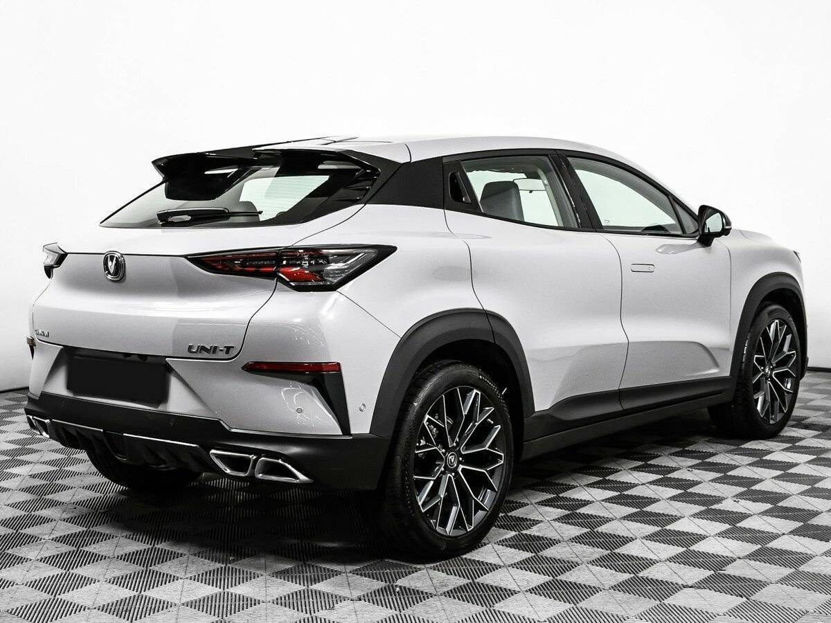 Б/У Чанган УНИ-Т 2023 года. Фото: #4