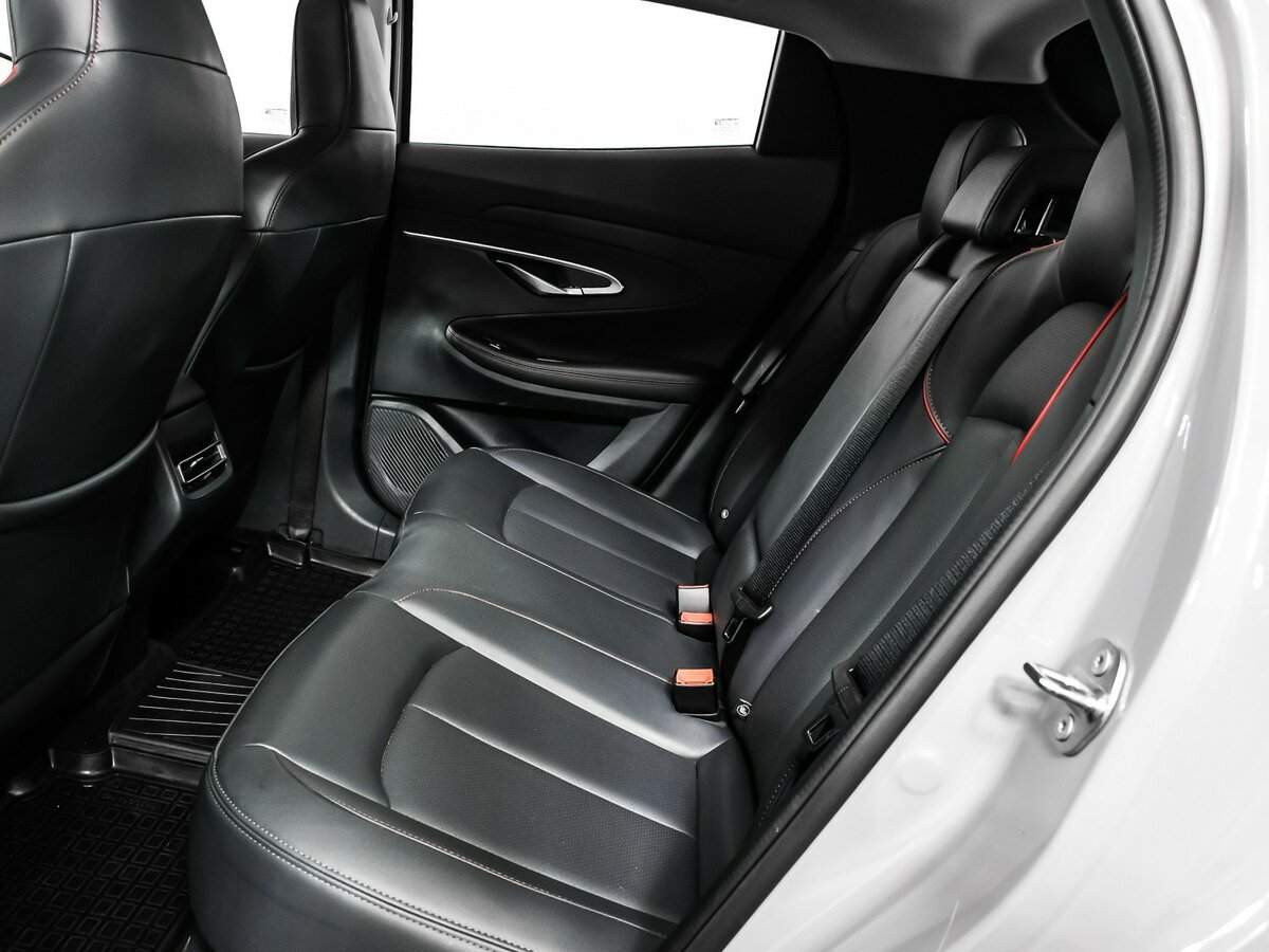 Б/У Чанган УНИ-Т 2023 года. Фото: #13