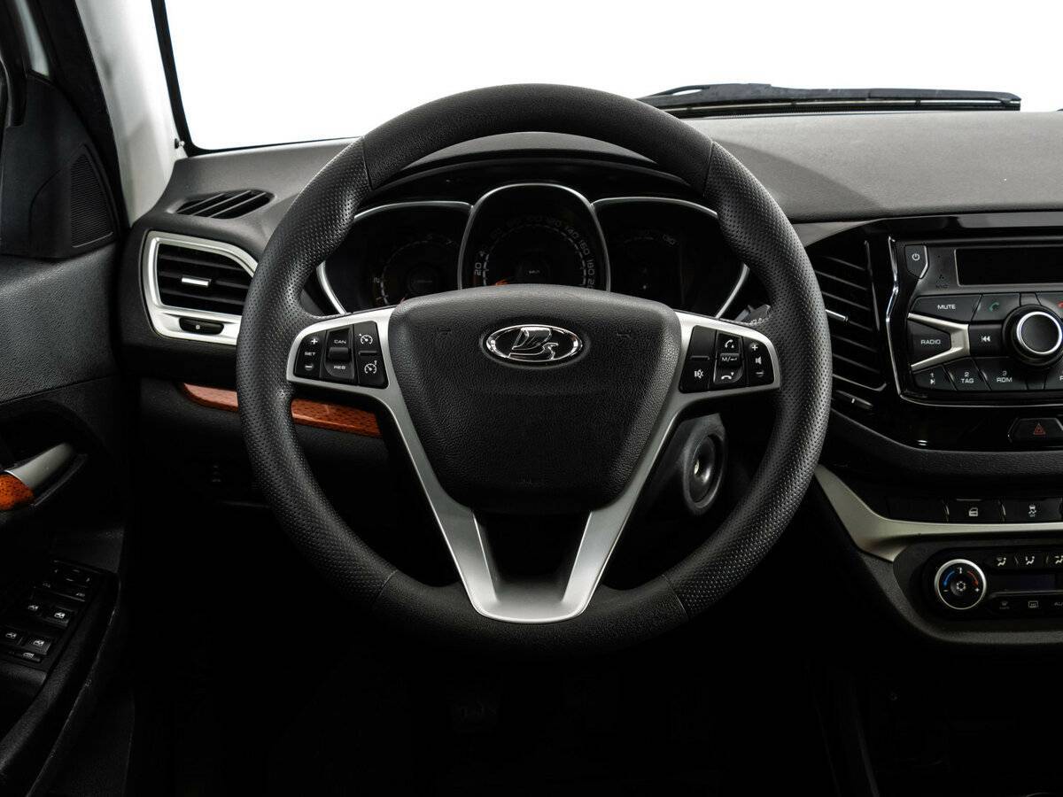 Б/У Лада (ВАЗ) Веста 2018 года. Фото: #9