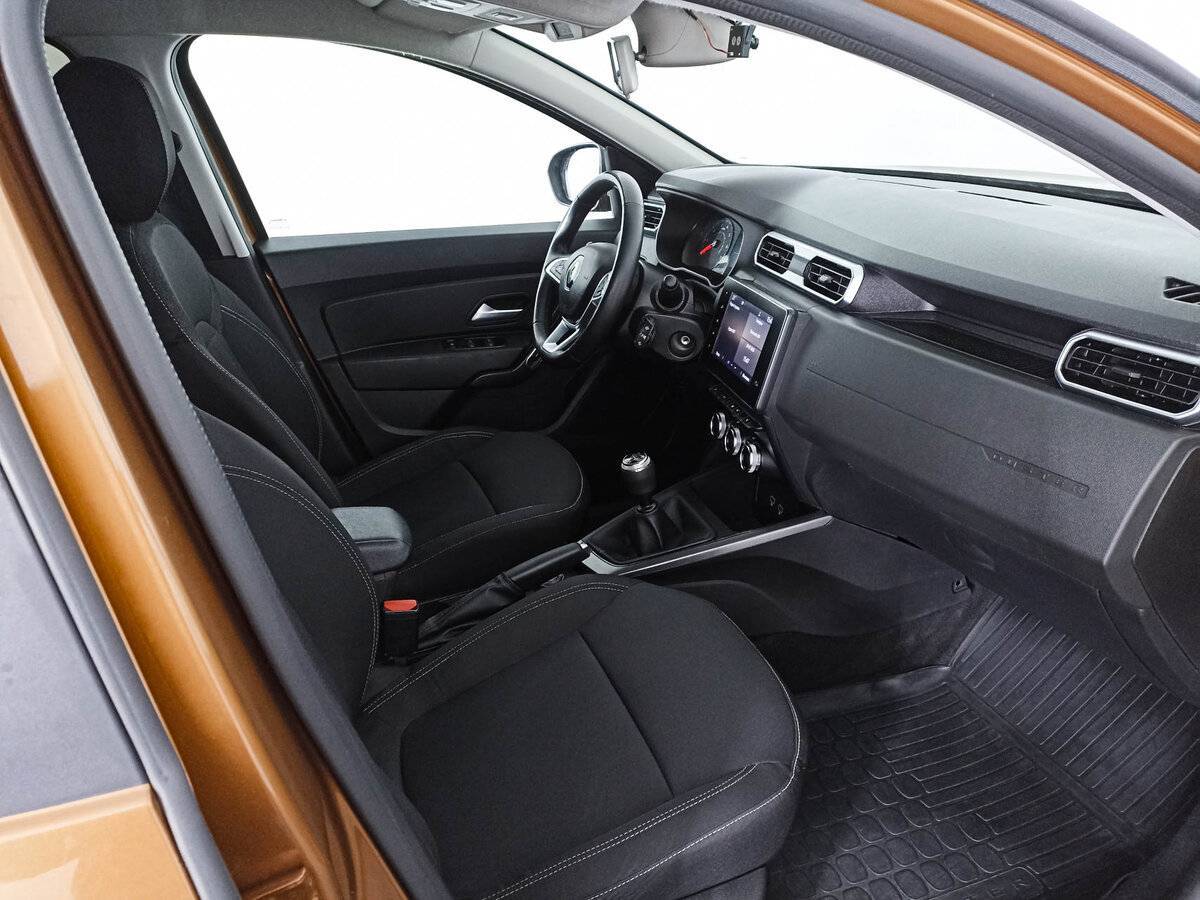 Б/У Рено Дастер 2021 года. Фото: #8