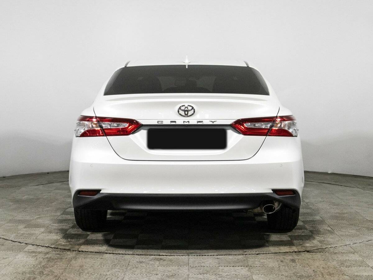 Toyota Camry 2020 года с пробегом. Фото: #5