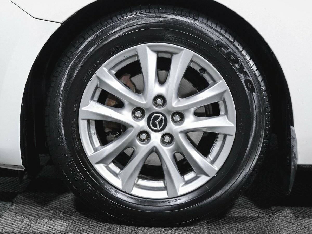 Б/У Мазда 3 2016 года. Фото: #14