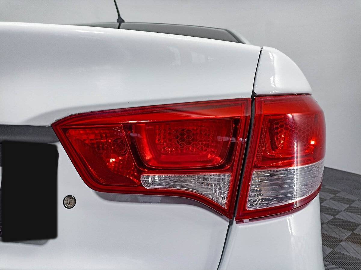 Б/У Киа Рио 2015 года. Фото: #8