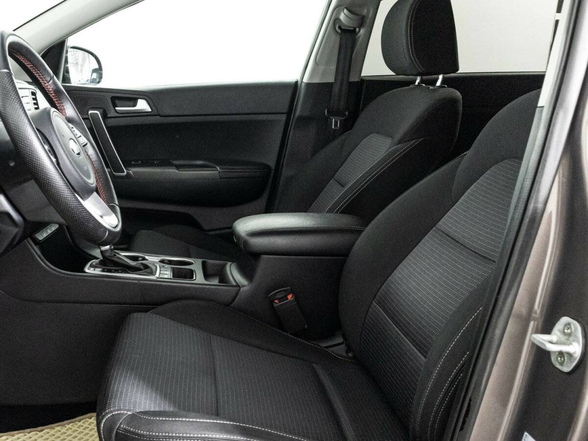 Б/У Киа Спортейдж 2020 года. Фото: #14