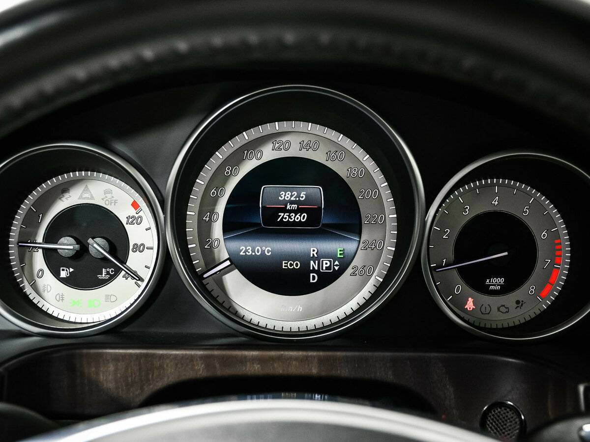 Mercedes-Benz E-Класс 2014 года с пробегом. Фото: #9