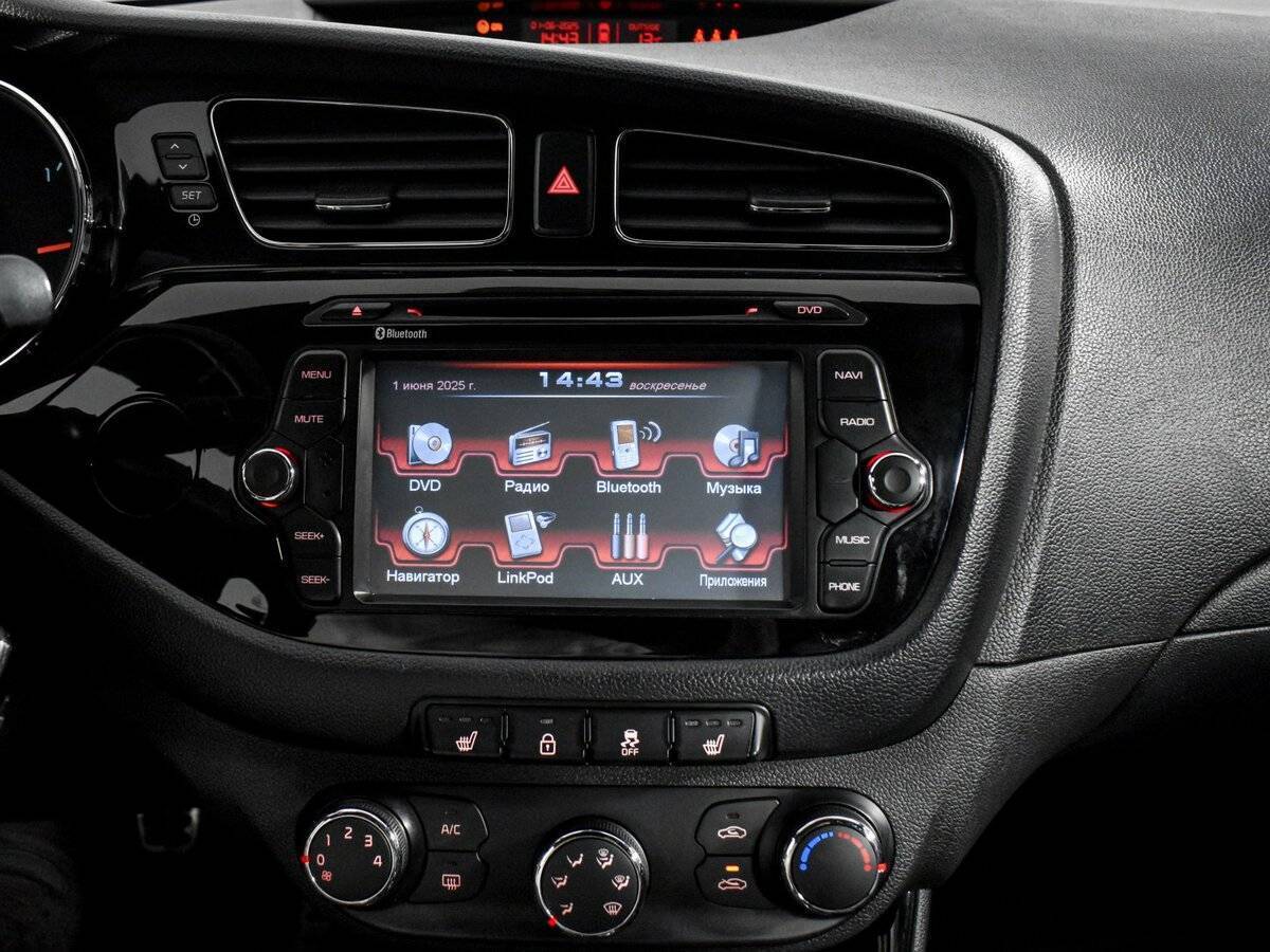 Б/У Киа Сид ГТ 2015 года. Фото: #13