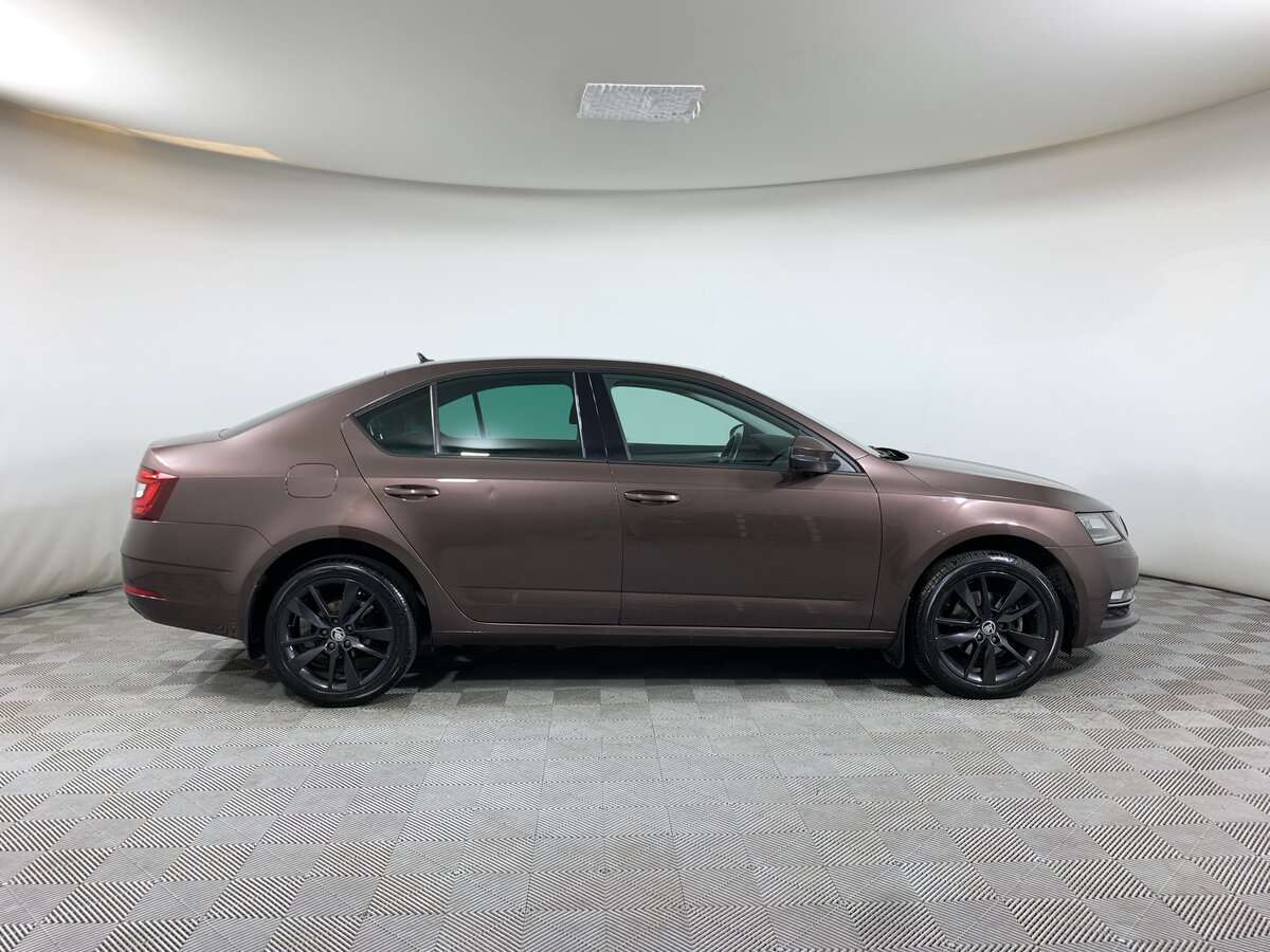 Skoda Octavia 2018 года с пробегом. Фото: #3