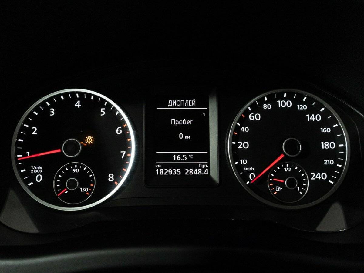 Б/У Фольксваген Тигуан 2014 года. Фото: #11