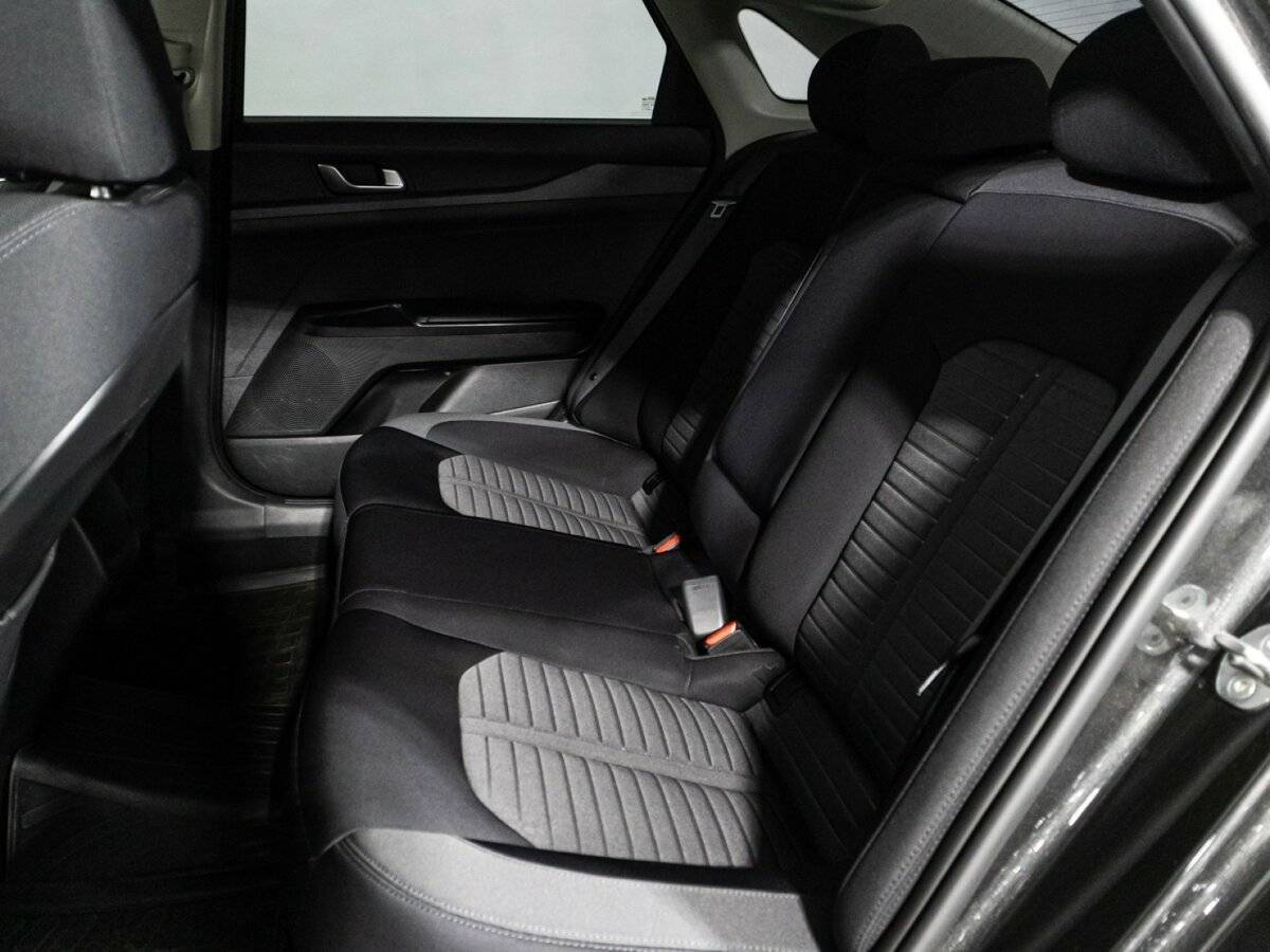 Б/У Киа К5 2021 года. Фото: #10