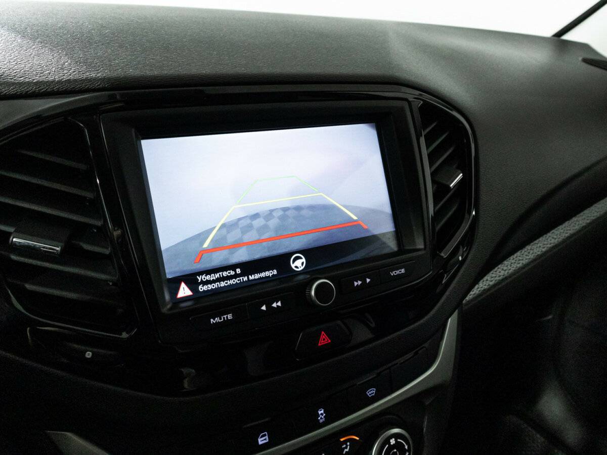 Б/У Лада (ВАЗ) Веста 2021 года. Фото: #16