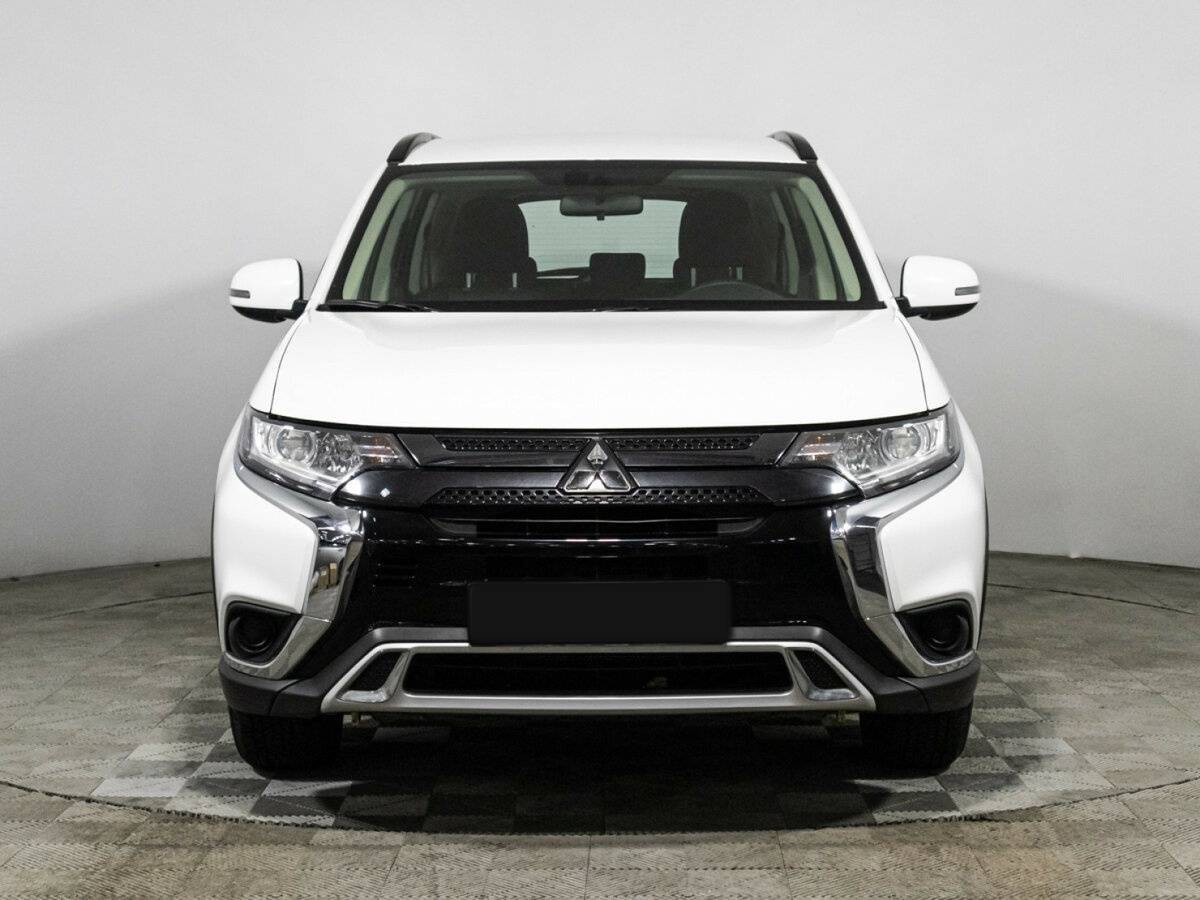 Mitsubishi Outlander 2022 года с пробегом. Фото: #1