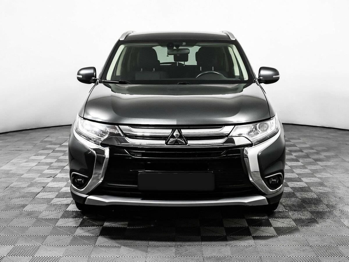 Mitsubishi Outlander 2018 года с пробегом. Фото: #1