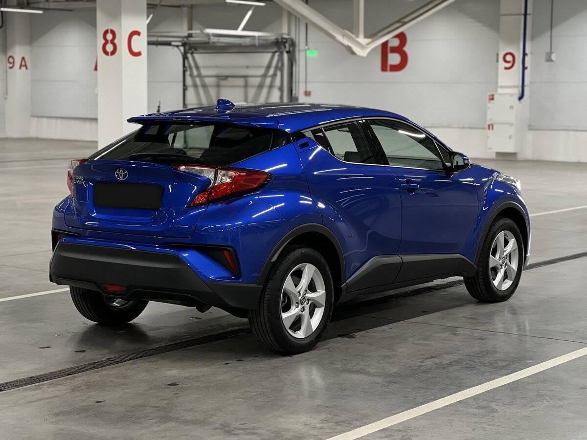 Toyota C-HR 2019 года с пробегом. Фото: #4