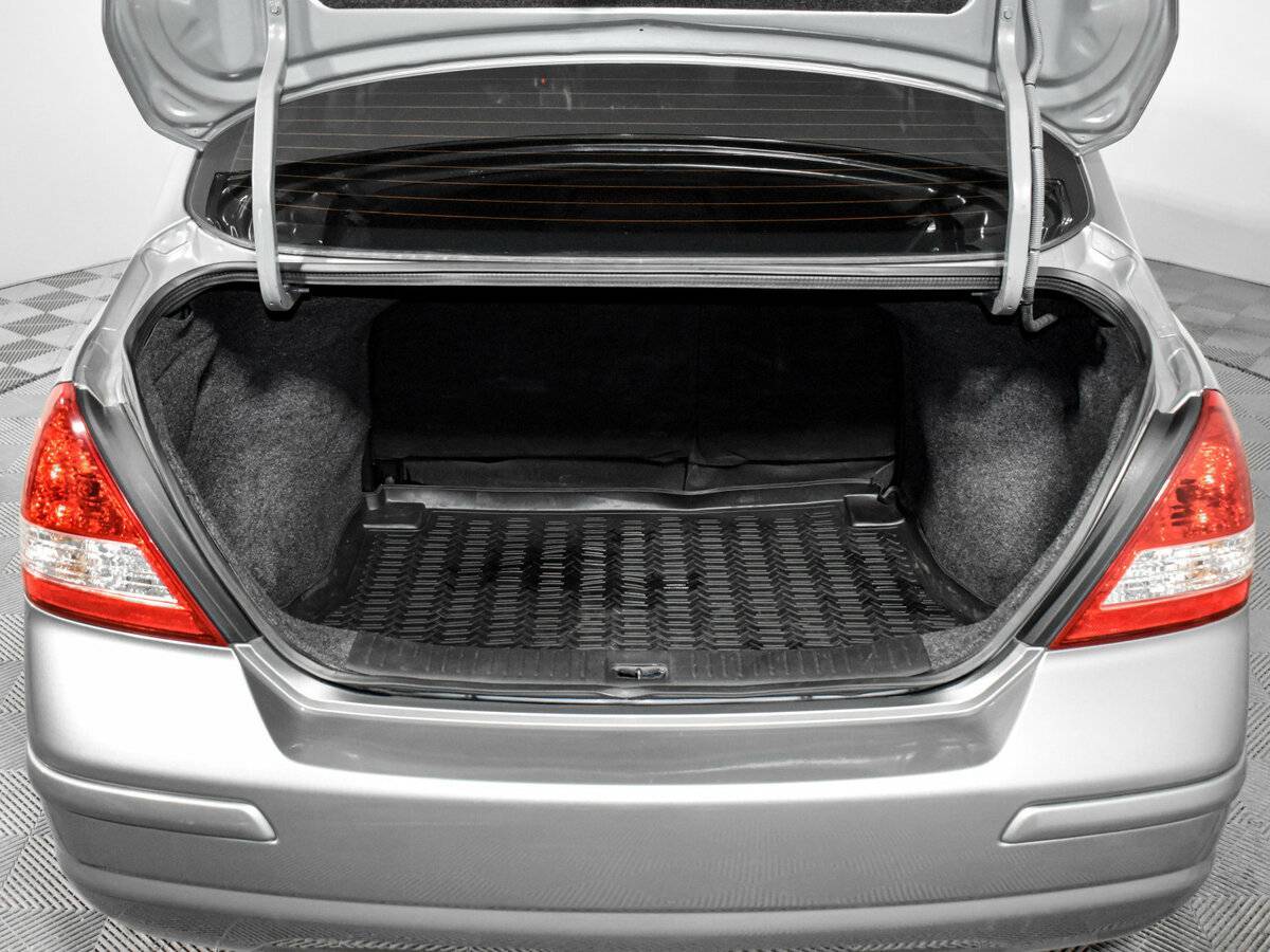 Б/У Ниссан Тиида 2013 года. Фото: #16