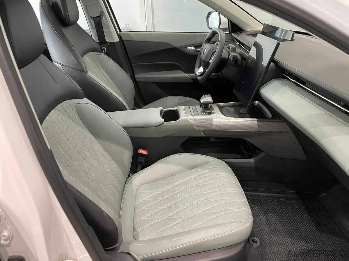 Changan Lamore 2024 года с пробегом. Фото: #16