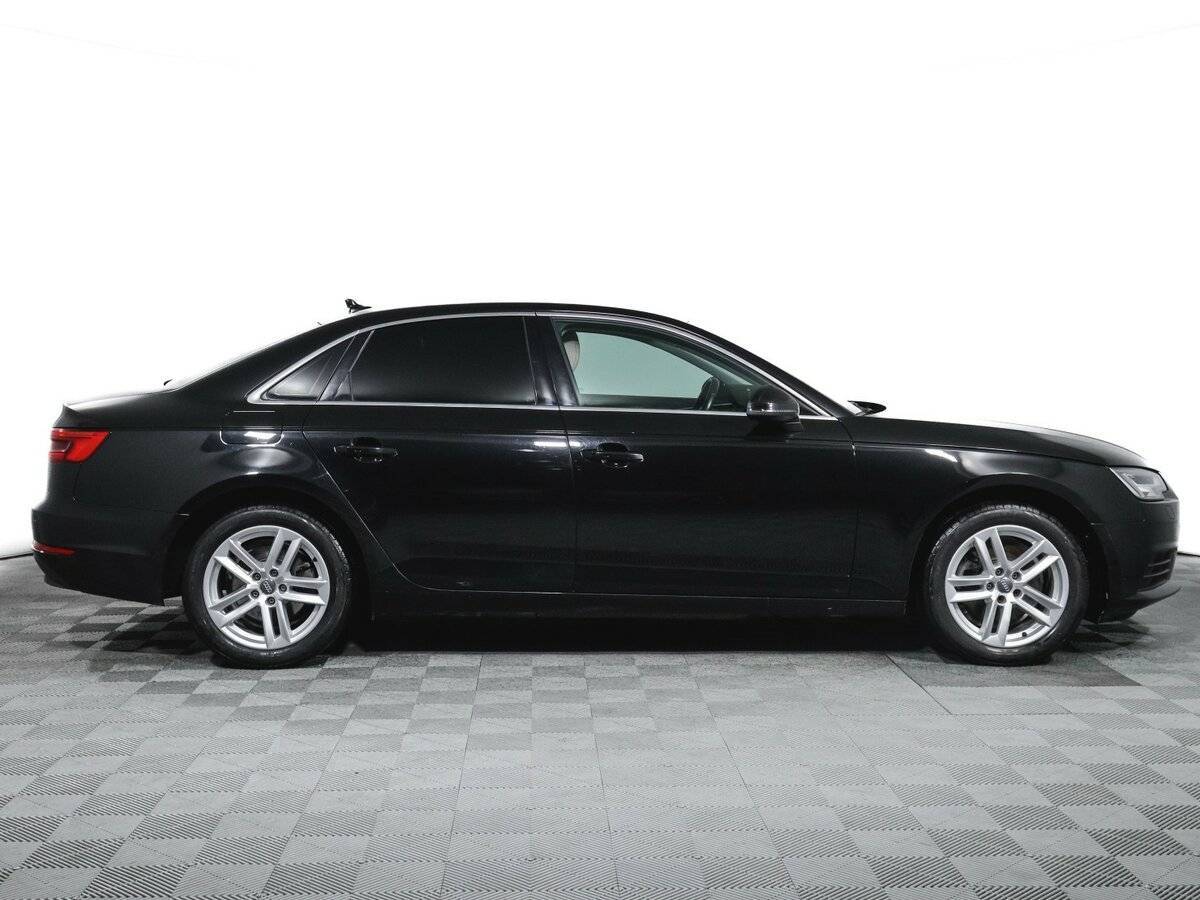 Audi A4 2017 года с пробегом. Фото: #3