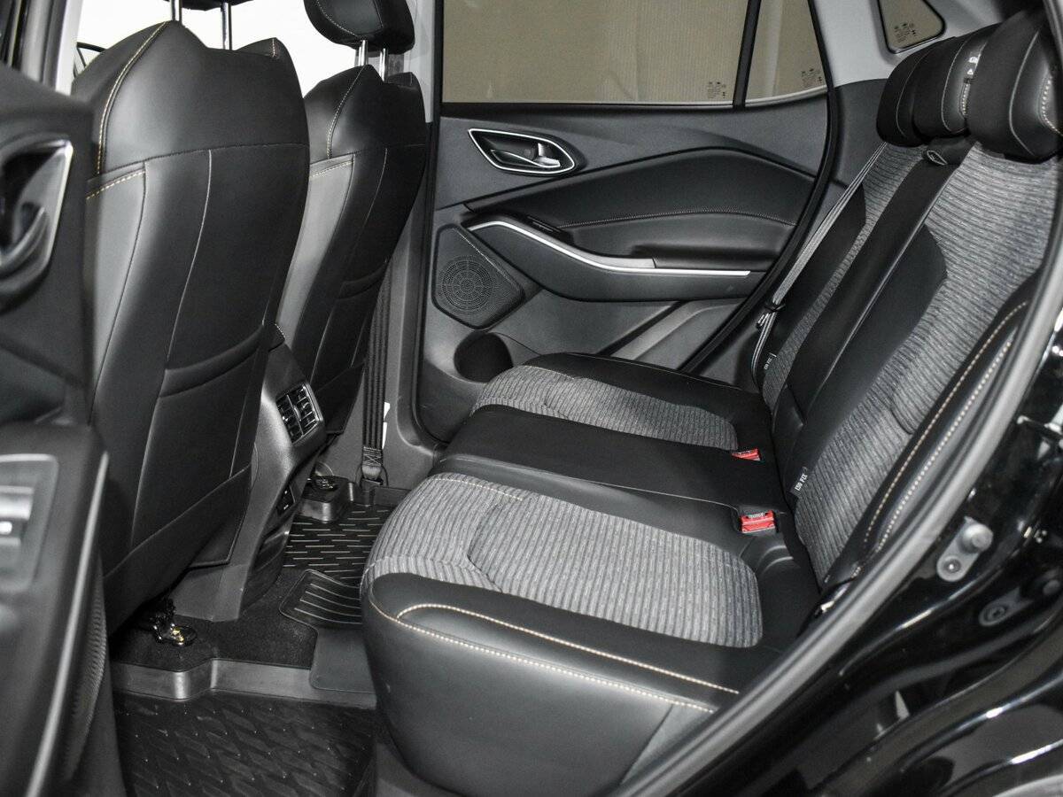 Москвич 3 2024 года с пробегом. Фото: #12