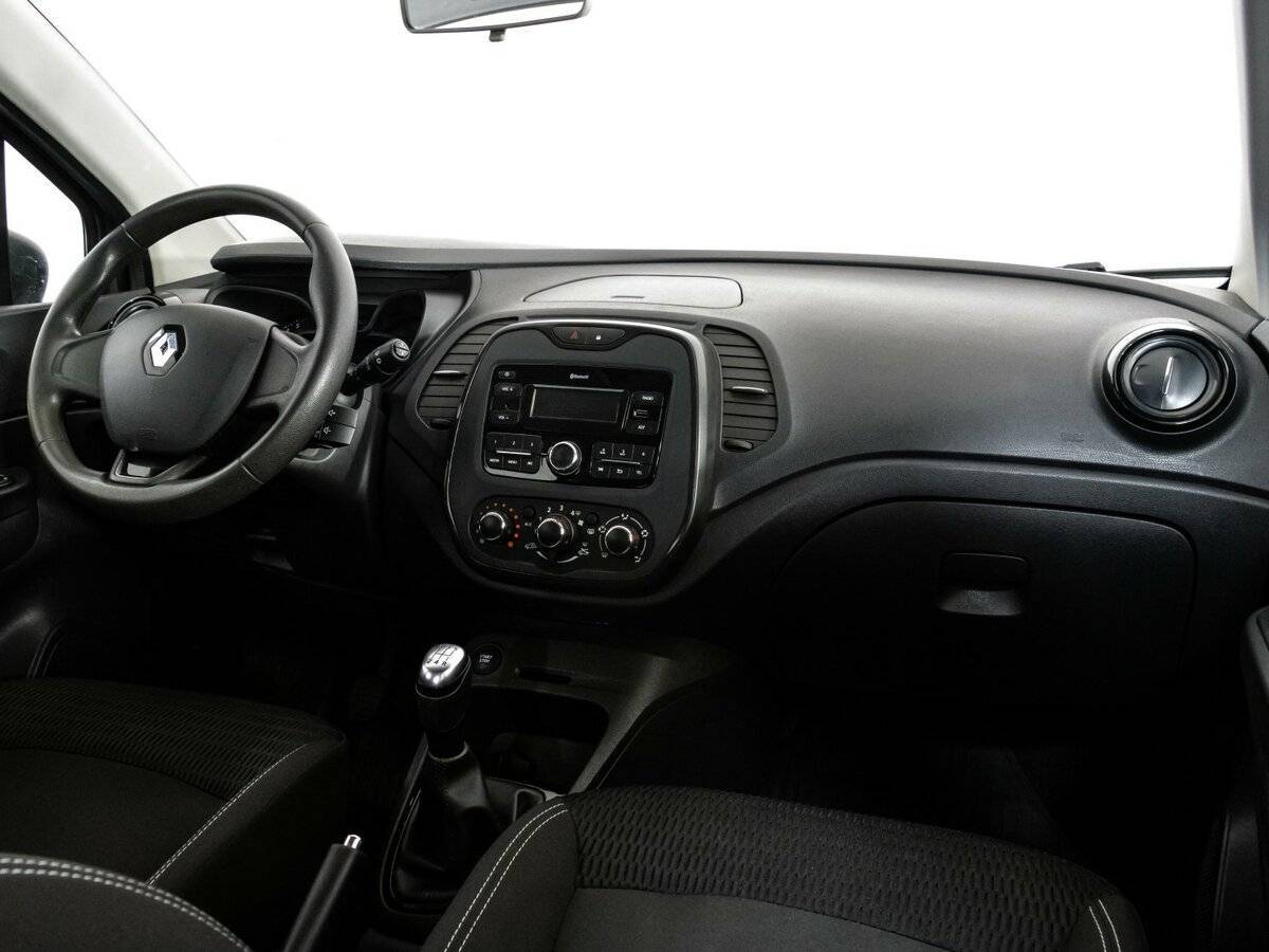 Б/У Рено Каптюр 2018 года. Фото: #8