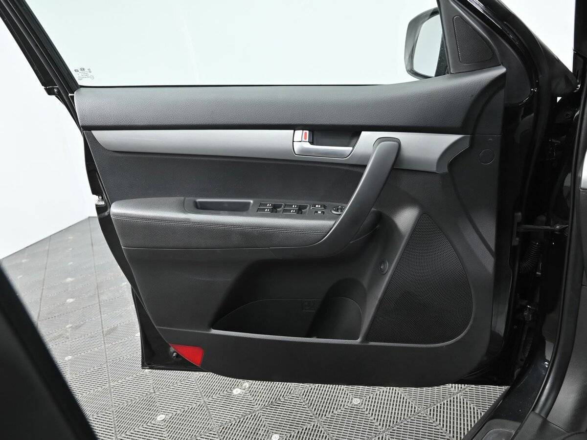 Б/У Киа Соренто 2015 года. Фото: #6