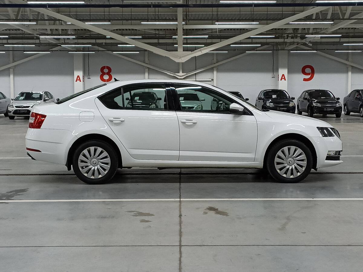 Skoda Octavia 2019 года с пробегом. Фото: #3