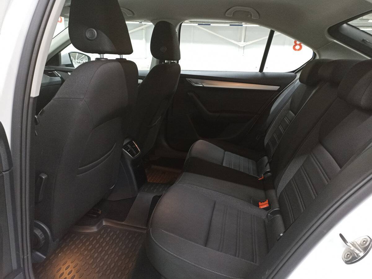 Skoda Octavia 2019 года с пробегом. Фото: #11