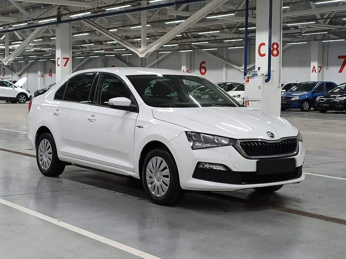 Skoda Rapid 2021 года с пробегом. Фото: #2
