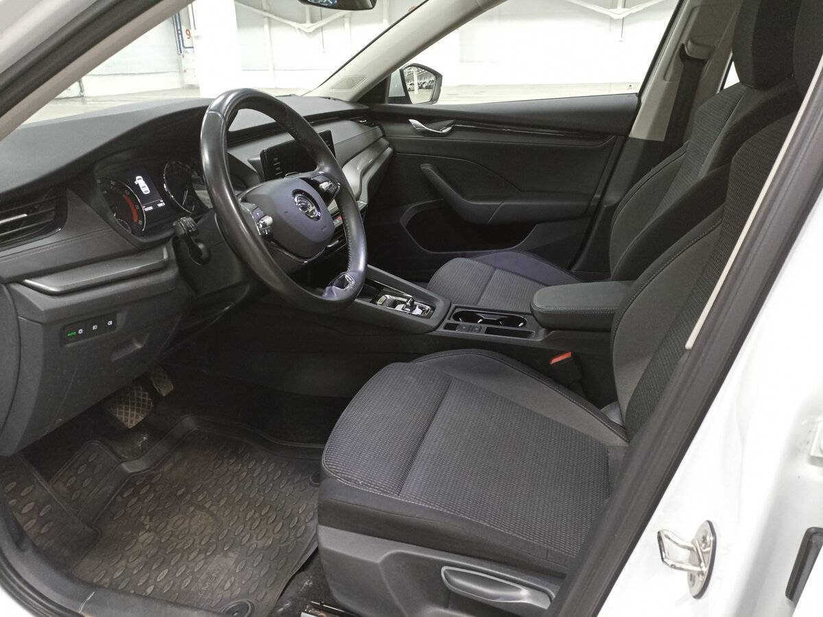 Skoda Octavia 2021 года с пробегом. Фото: #15