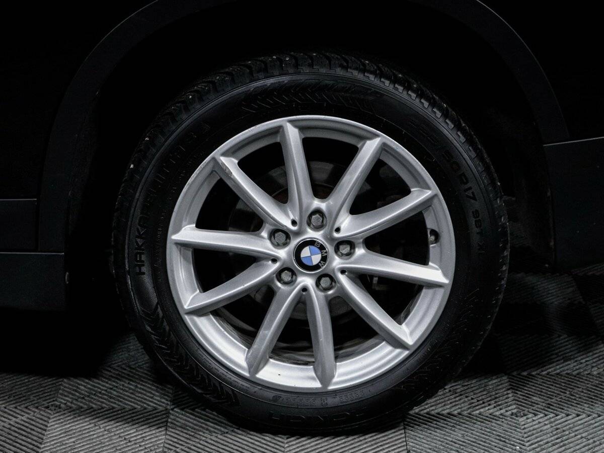 Б/У БМВ Икс1 2018 года. Фото: #14