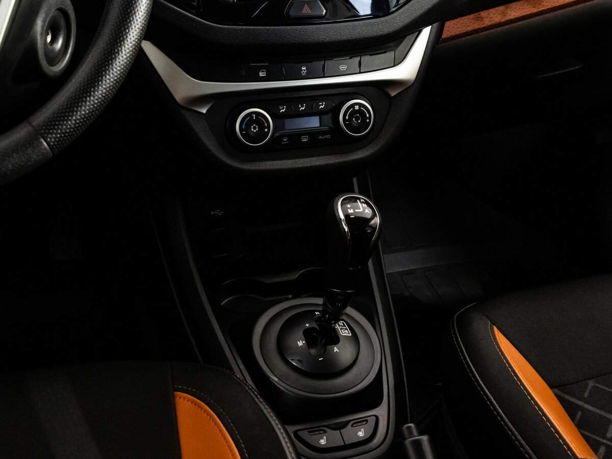 Б/У Лада (ВАЗ) Веста 2019 года. Фото: #12