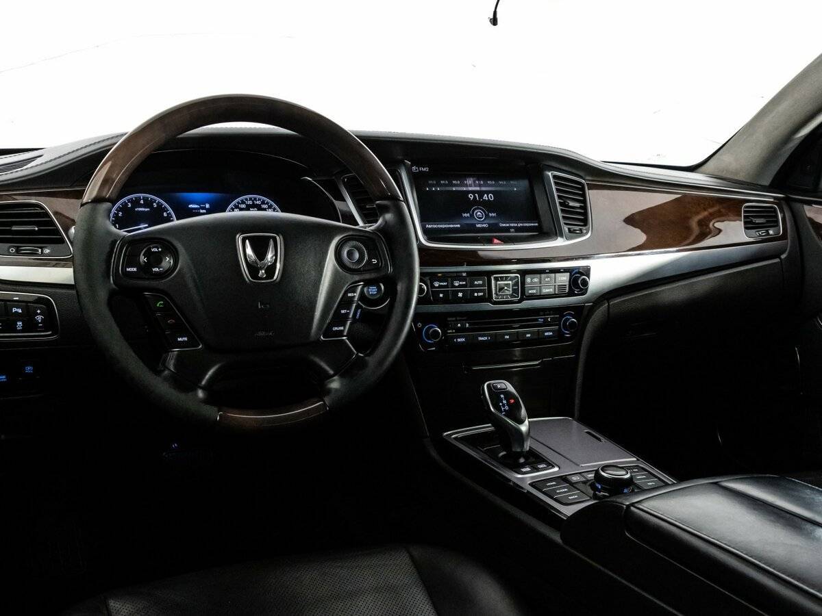 Hyundai Equus 2015 года с пробегом. Фото: #9