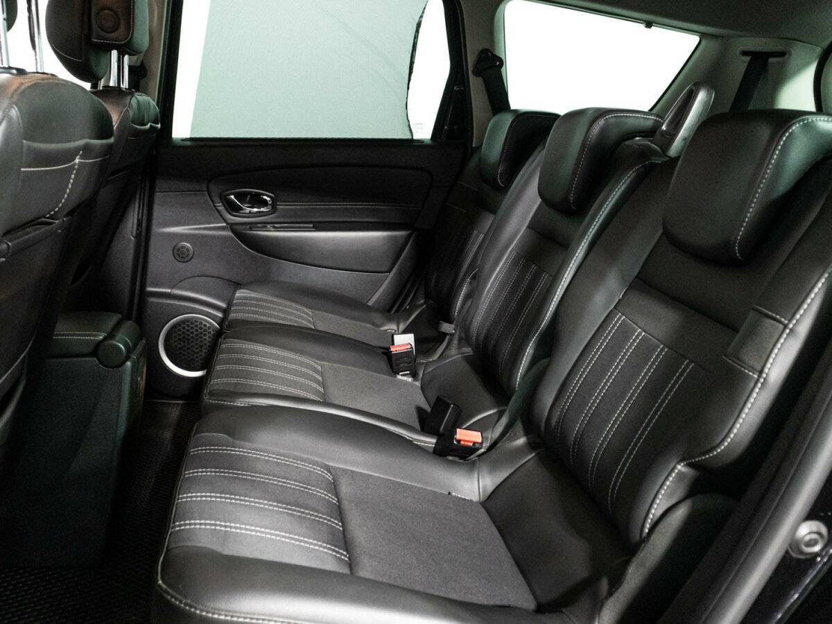 Б/У Рено Сценик 2012 года. Фото: #9