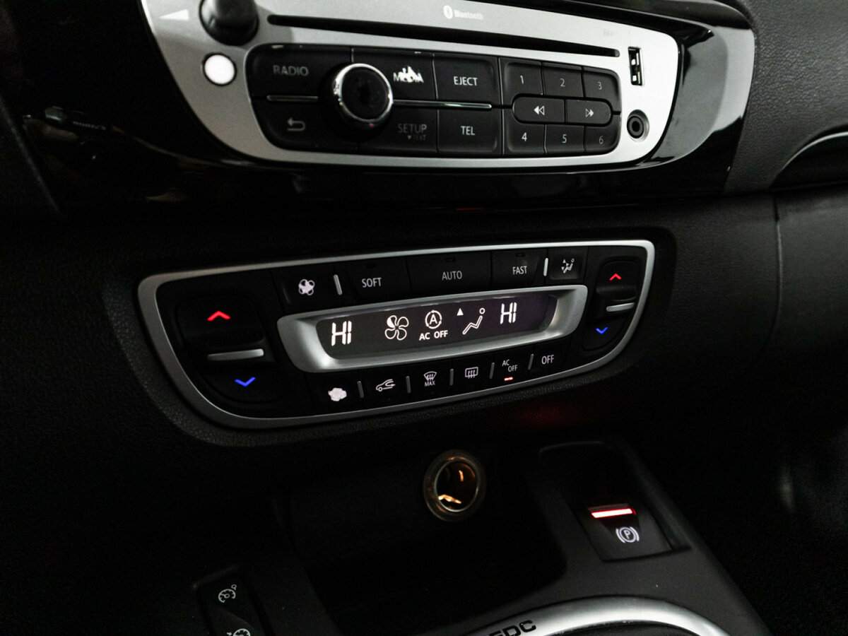 Б/У Рено Сценик 2012 года. Фото: #16