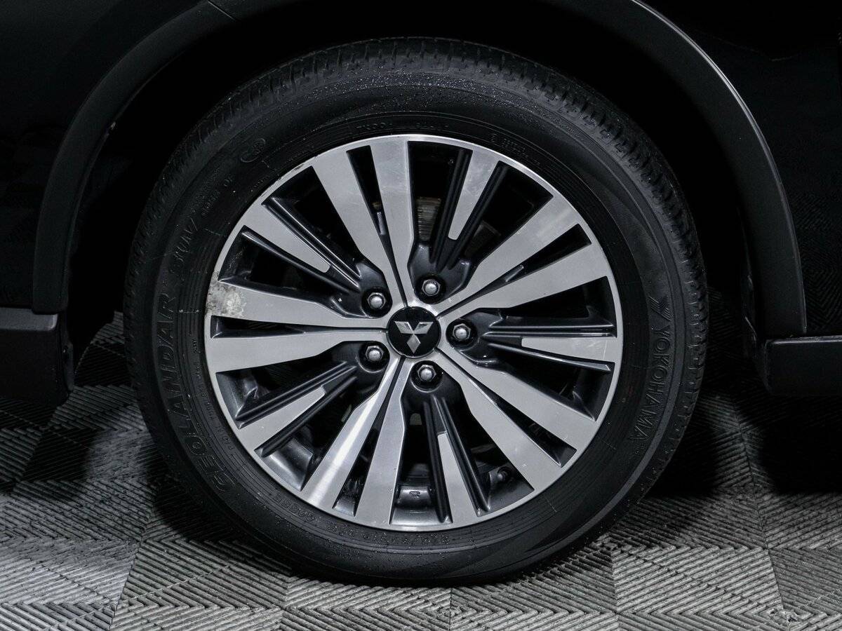 Mitsubishi Outlander 2021 года с пробегом. Фото: #14