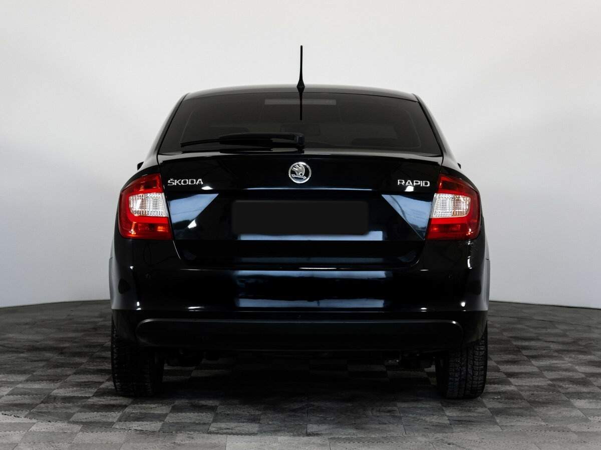 Skoda Rapid 2015 года с пробегом. Фото: #5