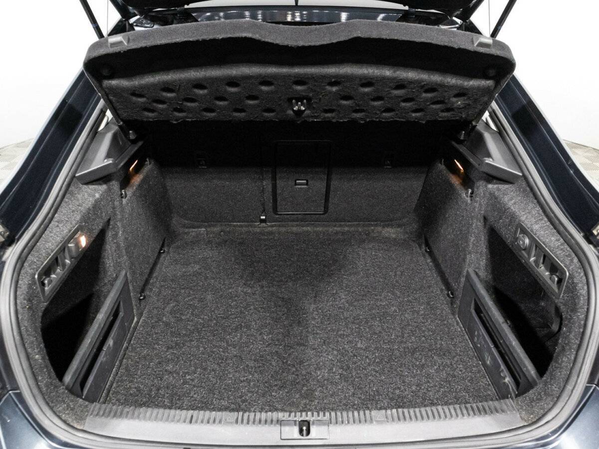 Б/У Шкода Суперб 2018 года. Фото: #13