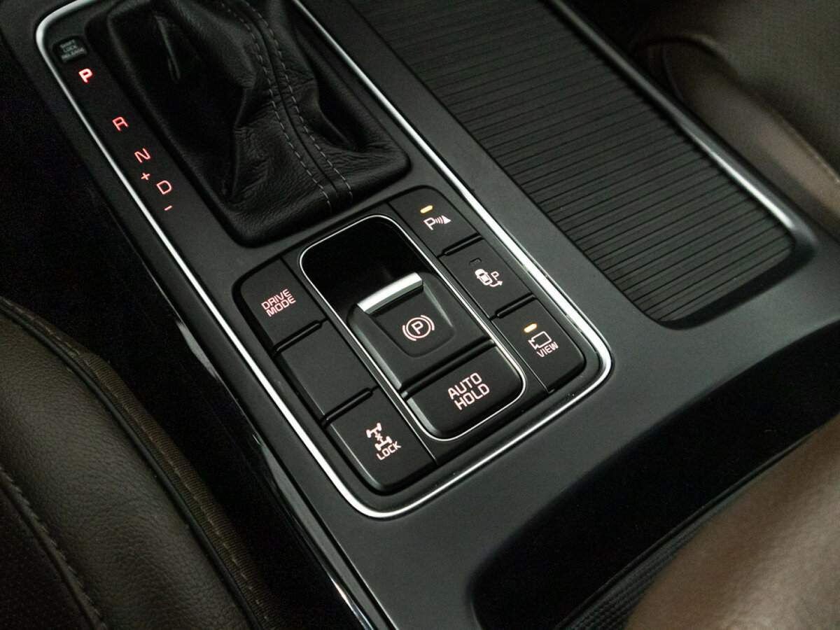 Б/У Киа Соренто 2017 года. Фото: #23