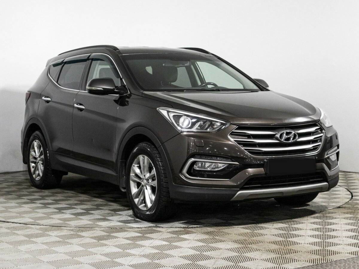 Hyundai Santa Fe 2017 года с пробегом. Фото: #2
