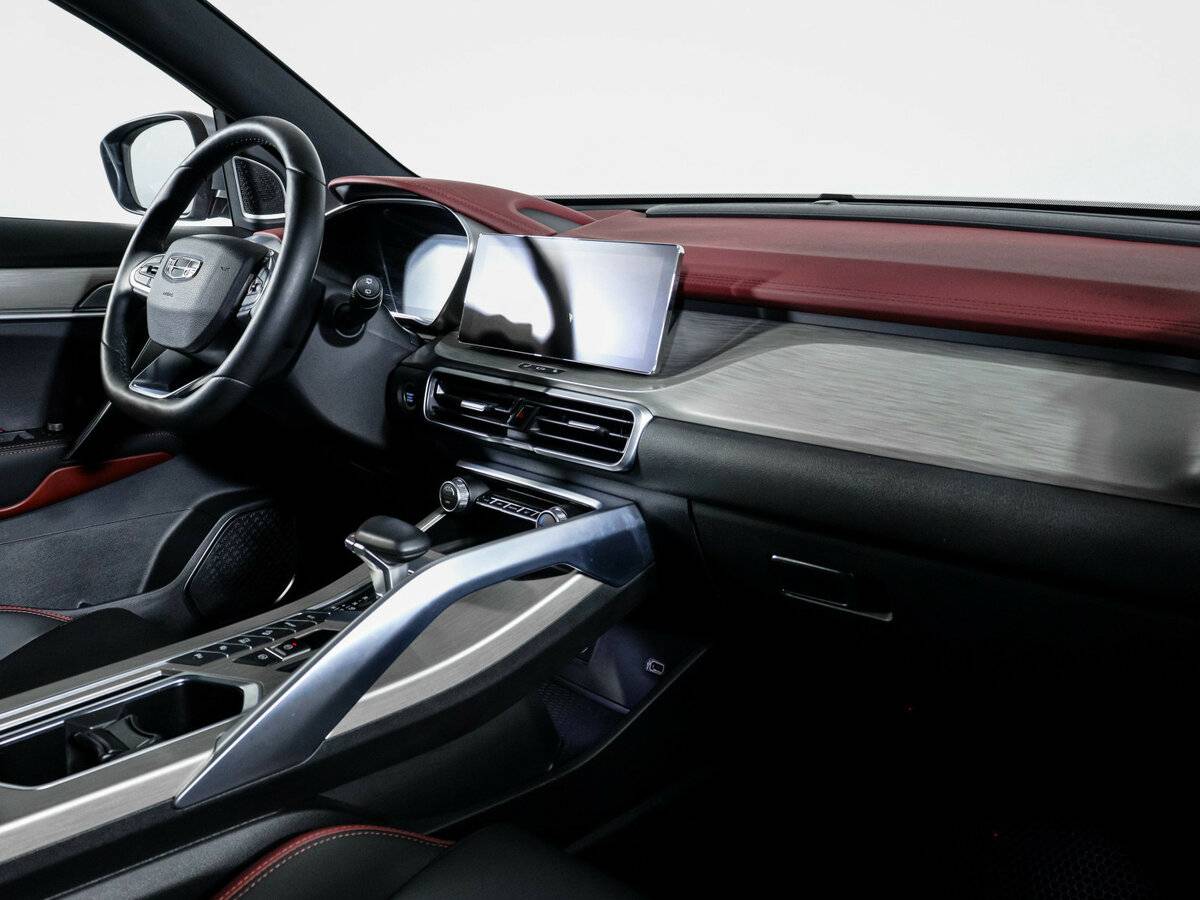 Б/У Джили Кулрэй 2023 года. Фото: #8