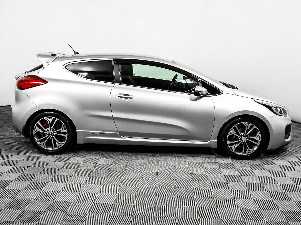 Б/У Киа Сид ГТ 2015 года. Фото: #3