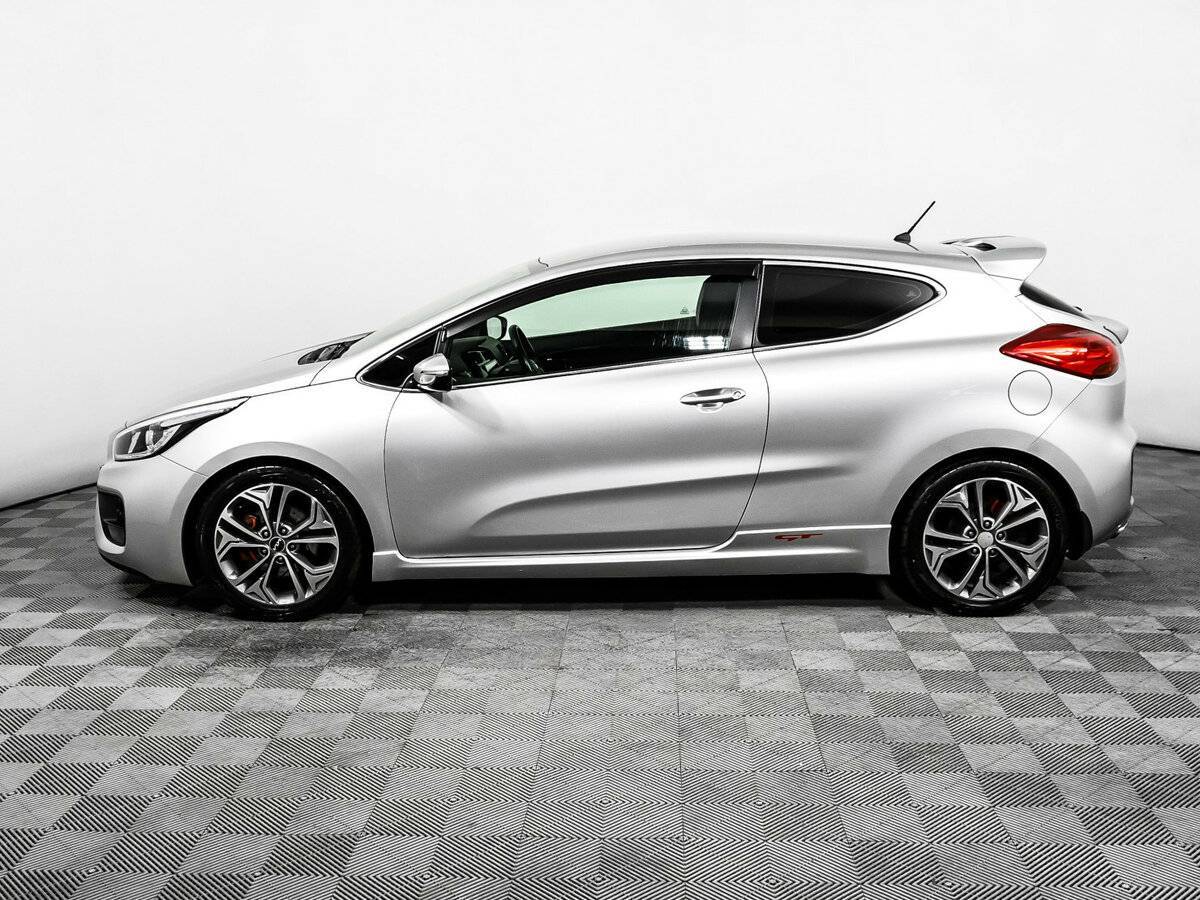 Б/У Киа Сид ГТ 2015 года. Фото: #7